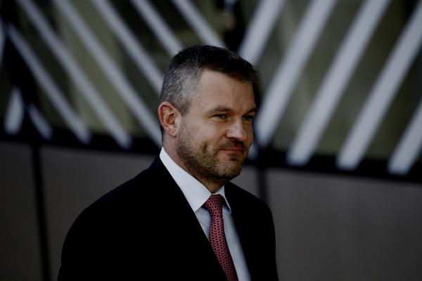 
Пеллегрини посетит Прагу во время своей первой поездки. При этом он раскритиковал поддержку Украины
