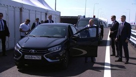 Глава АвтоВАЗа Соколов: бизнес-седан Lada Aura будет стоить больше 3 млн рублей