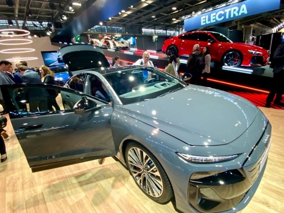 В Париже открылся  крупнейший в Европе автосалон Mondial de l&rsquo;Auto 2024