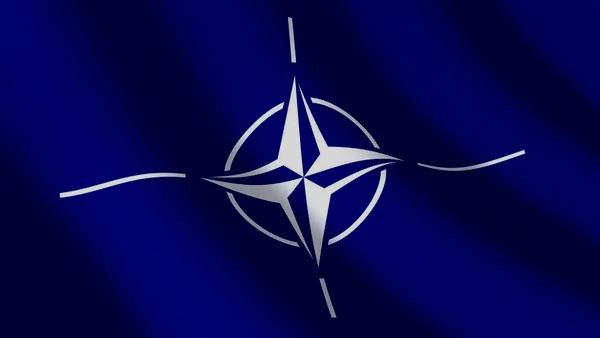 
        Как мы потеряли мир в Европе. Какую роль в этом сыграл Запад во главе с США &mdash; и какую роль сыграла в этом Россия?
      