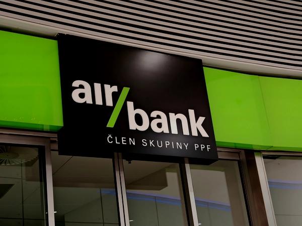 Чистая прибыль группы Air Bank в прошлом году выросла почти на четверть
Чистая прибыль группы Air Bank в прошлом году выросла почти на четверть