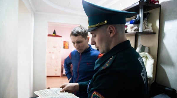 Акцию "Дом без пожара" проводят спасатели Гомельской области в выходные Акцию "Дом без пожара" проводят спасатели Гомельской области в выходные