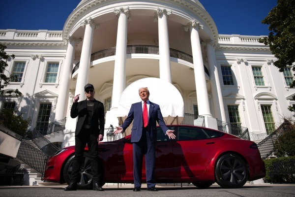 «У него есть крупная компания, которой надо управлять»: Трамп высказался о перспективе ухода Маска «У него есть крупная компания, которой надо управлять»: Трамп высказался о перспективе ухода Маска