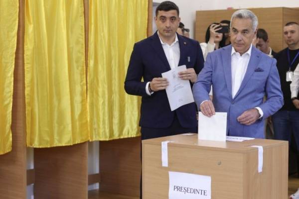 
        Корабль &laquo;Румыния&raquo; кренится на правый борт: Молдавия &ndash; &laquo;всё?&raquo;

      