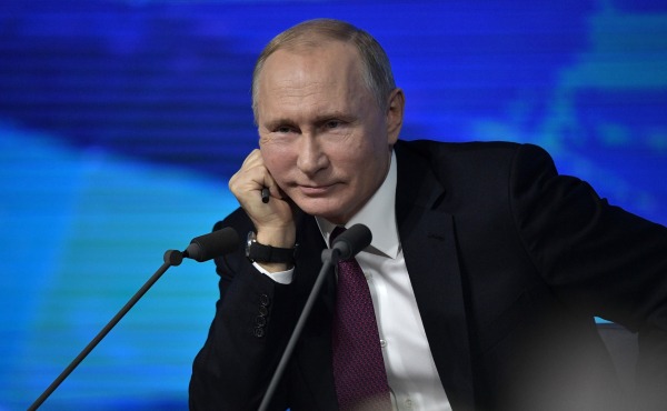 KP.RU: россияне за сутки раскупили кефир, который пьет Путин