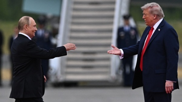 &laquo;Конструктивная и взаимоуважительная атмосфера&raquo;: Путин и Трамп подвели итоги переговоров