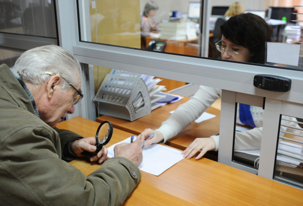 Россиянам за 60 рассказали, как снизить налоговую нагрузку