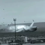 Крушение самолета. Новыми тяжелыми кадрами поделились в МЧС
