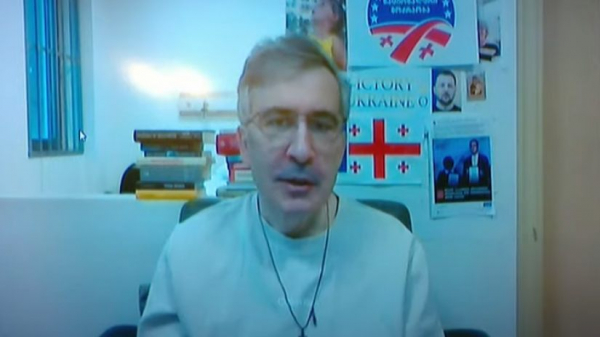 Саакашвили сравнил кандидата в президенты Грузии с «конем Калигулы» Саакашвили сравнил кандидата в президенты Грузии с «конем Калигулы»