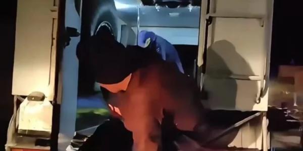 Машина скорой помощи не смогла добраться к пациенту в Костанайской области Машина скорой помощи не смогла добраться к пациенту в Костанайской области
