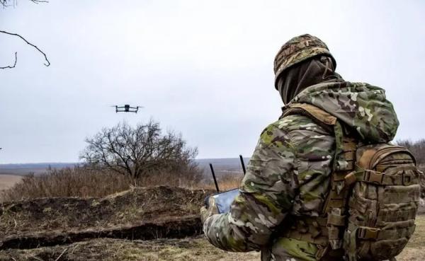 Украинский эксперт: Через полгода количества FPV-дронов у обеих сторон хватит для уничтожения каждого солдата
Украинский эксперт: Через полгода количества FPV-дронов у обеих сторон хватит для уничтожения каждого солдата
