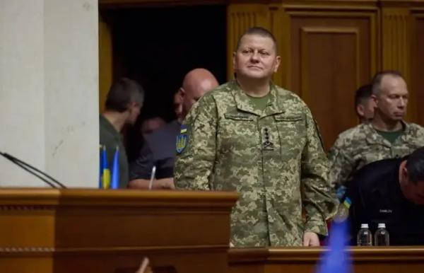 Глава киевского режима назначил бывшего главкома ВСУ Залужного послом в Великобритании
Глава киевского режима назначил бывшего главкома ВСУ Залужного послом в Великобритании